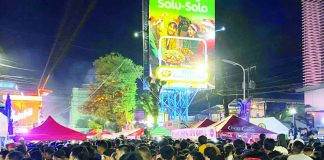 Scene at Lacson Tourism Strip on the final night of the 2025 MassKara Festival. CESAR JOLITO III/WDJ