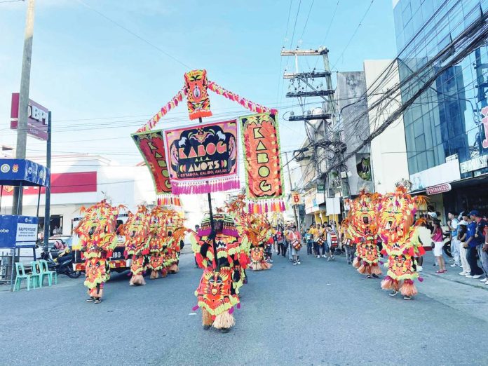 aklan_opening_salvo_copy_resized Tribu Kabog from Estancia, Kalibo, Aklan during the opening salvo of the Kalibo Señor Sto. Niño Ati-Atihan Festival 2026 on Oct. 8, 2025. Ati-Atihan Festival of Aklan is the oldest festival in the Philippines at more than 800 years old. The annual celebration is dubbed as the “Mother of all Philippine Festivals.” RADYO TODO AKLAN 88.5 FM PHOTO
