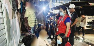 A total of 19 mendicants were rescued by the Bacolod City Government through the Surveillance and Apprehension Teams on October 11. Minors and other vulnerable individuals received proper interventions and were returned to their families following assessment, profiling, and orientation at the Bay’s Center. MAYOR GREG GASATAYA/FACEBOOK PHOTO