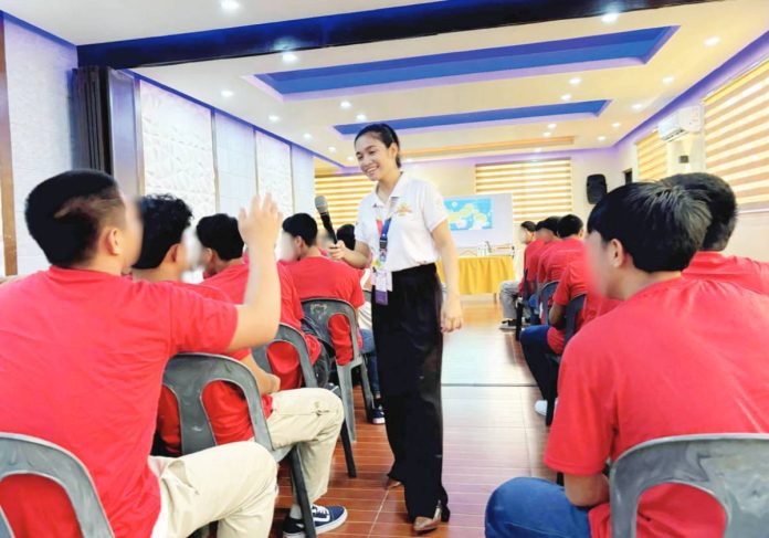 conflict_youth_resized A STAFF of the Department of Trade and Industry - Guimaras leads an interactive entrepreneurship and bookkeeping workshop with youth residents of the Department of Social Welfare and Development – Regional Rehabilitation Center for the Youth in Nueva Valencia, Guimaras — helping them turn second chances into real opportunities.