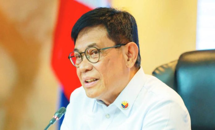 corruption_woes_resized “When trust breaks down, capital dries up, and everyone — government, business and the public — pays the price,” says Securities and Exchange Commission chair Francis Lim. SEC PHOTO