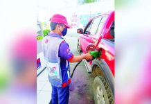 Gasoline pump prices up, kerosene down today Oil companies will hike by P0.30 per liter the price of gasoline while kerosene will be reduced by P0.20 per liter today, October 14, 2025. AJ PALCULLO/PN