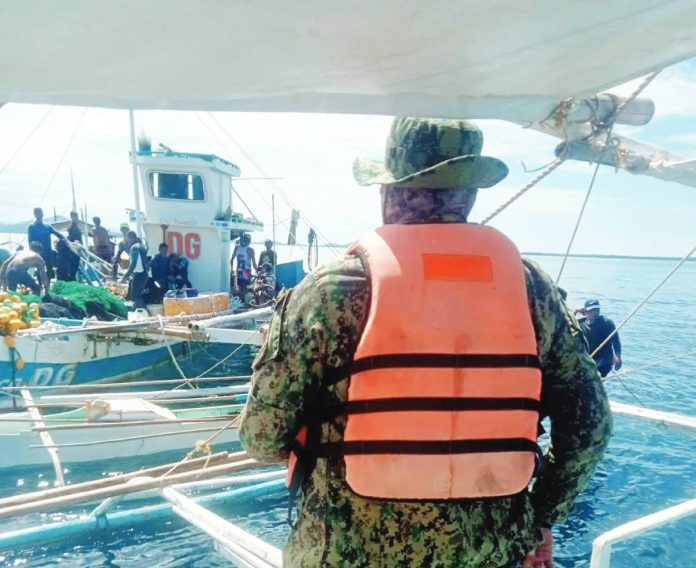 illegal fishers Joint operatives of the Carles Municipal Police Station and the Bantay Dagat Task Force apprehended a motor banca suspected of illegal fishing during a seaborne patrol in the waters off Barangay Buaya, Carles, Iloilo, on Oct. 1, 2025. IPPO PHOTO