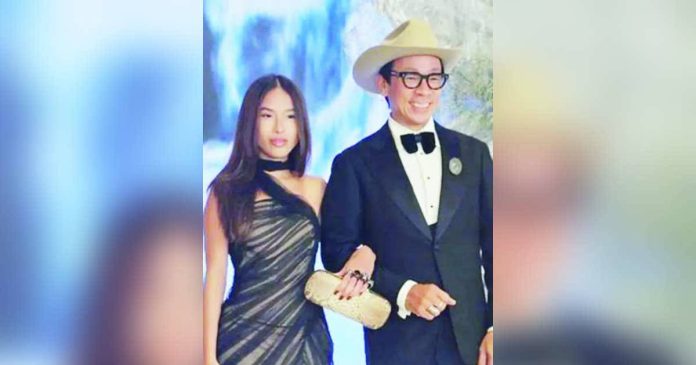Kim Atienza (right) with their late daughter Emman (left). INSTAGRAM/@KUYAKIM PHOTO