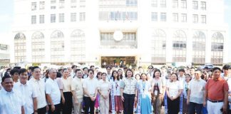 Iloilo City’s Mayor Raisa Treñas and Vice Mayor Lady Julie Grace Baronda pose with this year’s girl officials and members of the Sangguniang Panlungsod and Rotary Club of Iloilo City during the kickoff of the 2025 Boys’ and Girls’ Week celebration at the Iloilo City Hall grounds. The annual program gives student leaders a hands-on experience in governance and public service. RAISA TREÑAS FACEBOOK PAGE