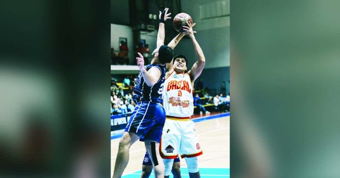 sports Viva_superimposed_compressed Jervy Cruz anchored Basilan Star Horse Viva Portmasters’ double-overtime win against GenSan Warriors with a game-winning triple. PHOTO COURTESY OF BASILAN VIVA PORTMASTERS