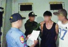 59 fugitives nabbed as PRO-6 steps up manhunt drive; Iloilo, Capiz lead reg’l crackdown on wanted criminals Police officers from the Police Regional Office 6 serve a warrant of arrest to a wanted person during a night operation as part of the region’s intensified manhunt drive. PRO-6 PHOTO