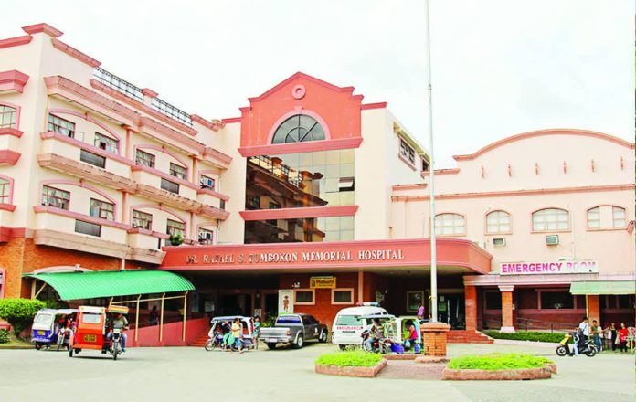 Aklan_prov'l_hospital_copy_resized_compressed Aklanon PhilHealth members and their dependents can now access free medicines and laboratory services as the Dr. Rafael S. Tumbukon Memorial Hospital (DRSTMH), also known as Aklan Provincial Hospital, has been officially accredited for the expanded GAMOT Program and the enhanced YAKAP (Yamang Kalusugan Pampamilya) Program.