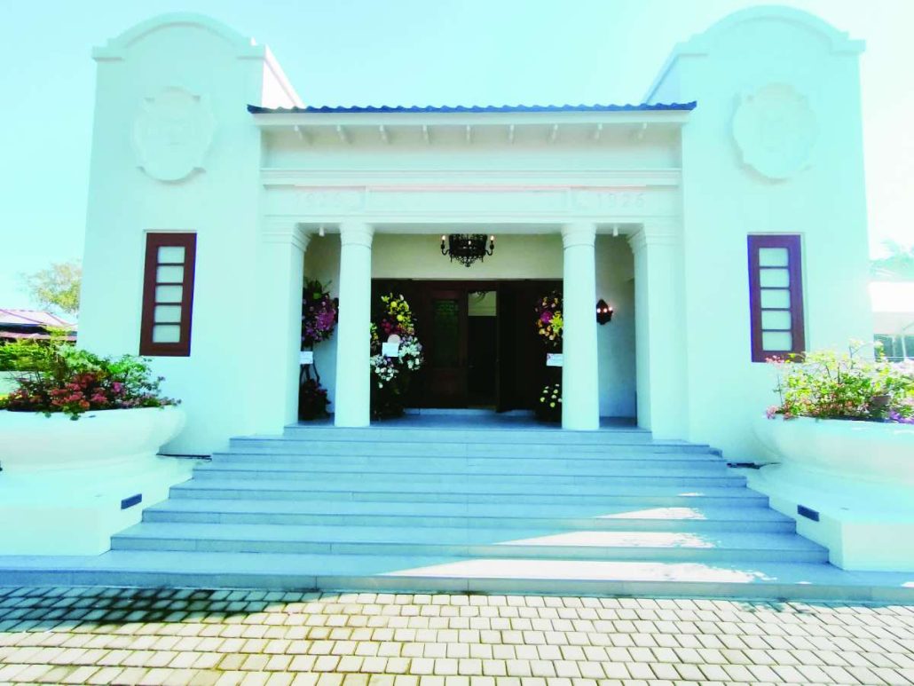 Originally built in 1926 as the prestigious “Casino Español,” the Casa de España once served as a gathering place for prominent Spanish and Filipino families. NELJOY GALIGAO/PN