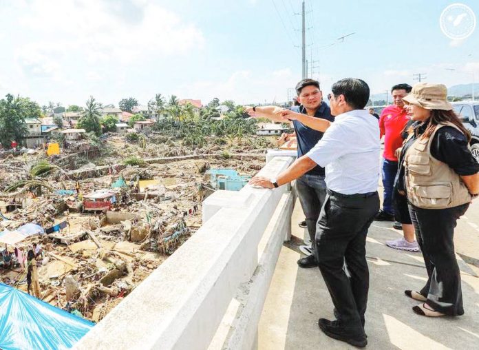 DILG_probes_copy_resized President Ferdinand Marcos Jr. inspects communities along Mananga River in Cebu province, that were destroyed by flood waters. PHOTO FROM THE PRESIDENTIAL COMMUNICATIONS OFFICE