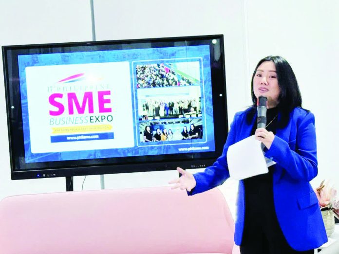 Filipino_entreps_copy_resized_compressed Trixie Esguerra-Abrenilla, CEO and Managing Director of Philippine SME Business Expo, says Filipino entrepreneurs "are not stopping" despite concerns about corruption in government, adding that SMEs are not having a rebellious mindset. TED CORDERO/ GMA INTEGRATED NEWS PHOTO