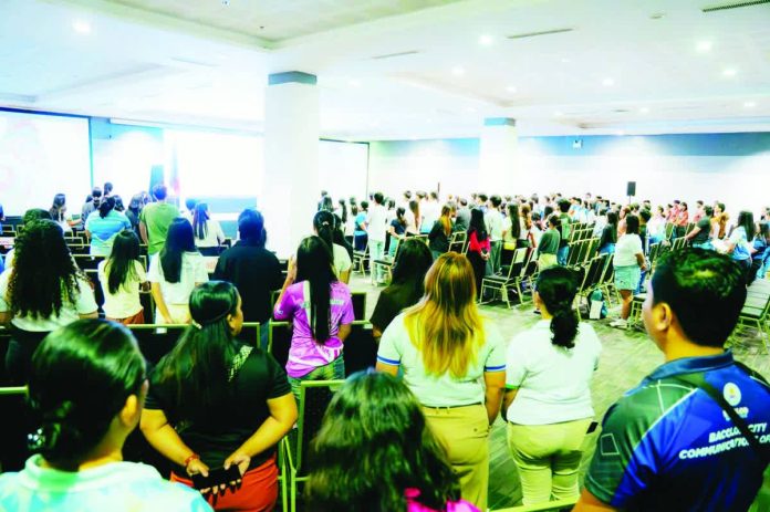 Teen_Summit_copy_resized_compressed Over 200 youth leaders, students, health advocates, and partner organizations gathered for the first-ever Teen Summit on Nov. 18, launched by the Bacolod City Government in partnership with the City Nutrition Committee–UBSD and Gawad Kalinga to strengthen the campaign against teenage pregnancy. MAYOR GREG GASATAYA PHOTO
