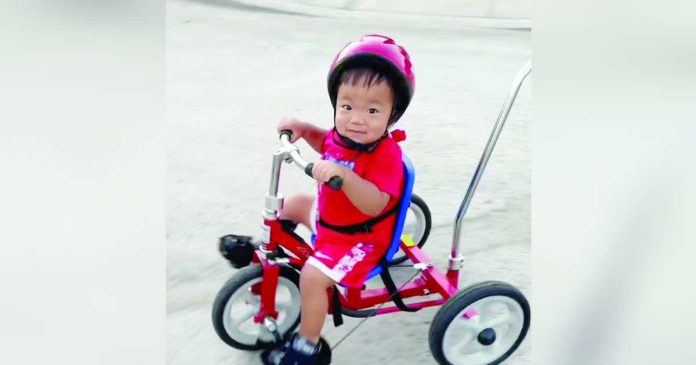 UK_superimposed_compressed Oliver Chu has a rare, inherited condition called Hunter syndrome - or MPSII - which causes progressive damage to the body and brain. CHU FAMILY