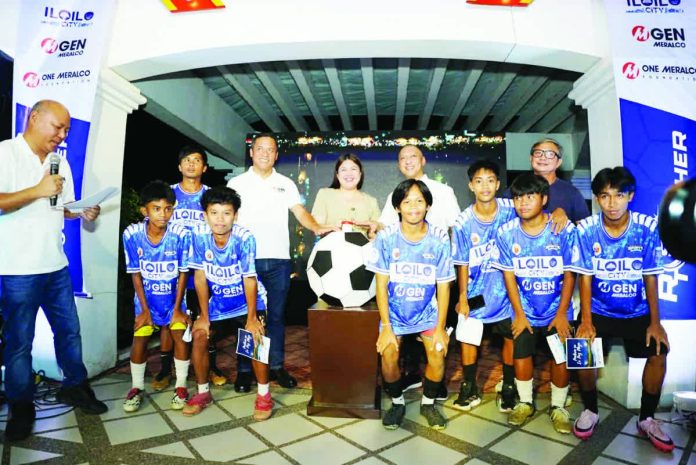 banner_pic,jpg LIGHTING THE FUTURE OF ILOILO CITY SPORTS. Mayor Raisa Treñas, together with Meralco PowerGen Corporation’s Panay Site head Atty. Antonio “Jun” J. Cabalhug Jr. and One Meralco Foundation president Jeffrey O. Tarayao, lead the ceremonial lighting of the La Paz Plaza Football Ground — the first internationally compliant football lighting system in Western Visayas for a plaza-based facility. The upgraded field now features professional-grade lighting that allows for evening play, training sessions, and events, further strengthening Iloilo City’s reputation as a hub for grassroots sports and community life. Also in photo are coach Noche Sison of Iloilo City Football Club and local footballers. PHOTO CREDIT JADE DEQUIÑA/CMO