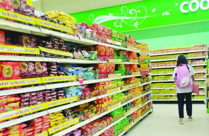 food_sales.JPG_resized_compressed “Driven by urbanization and e-commerce, supermarkets, hypermarkets, convenience stores and warehouse clubs are outperforming traditional retailers in food and beverage sales,” says the US Department of Agriculture-Foreign Agricultural Service. PN PHOTO