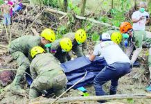 Gov’t troops continue humanitarian mission in ‘Tino’-hit Cebu Troops of the 53rd Engineering Brigade of the Philippine Army’s 3rd Infantry Division (3ID) conduct retrieval operations in Purok 8, Barangay Cabadiangan in Compostela, Cebu in this photo released on Thursday, Nov. 20, 2025. The 3ID assured they will stay in Cebu until it has fully recovered from the effects of Typhoon “Tino”. PHOTO COURTESY OF 3ID