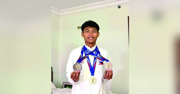 ime Labar_superimposed In the recently concluded ASEAN School Games, Dingle, Iloilo’s Kian Labar won three silver medals — in the 200 meters, 400 meters, and the 4x400m relay.