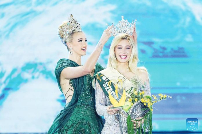 miss earth 2025 Miss Earth 2025 Natalie Puskinova (right) of the Czech Republic is crowned by Miss Earth 2024 Jessica Lane (left) of Australia during the Miss Earth 2025 coronation night in ParaƱaque City, on Nov. 5, 2025. XINHUA/ROUELLE UMALI
