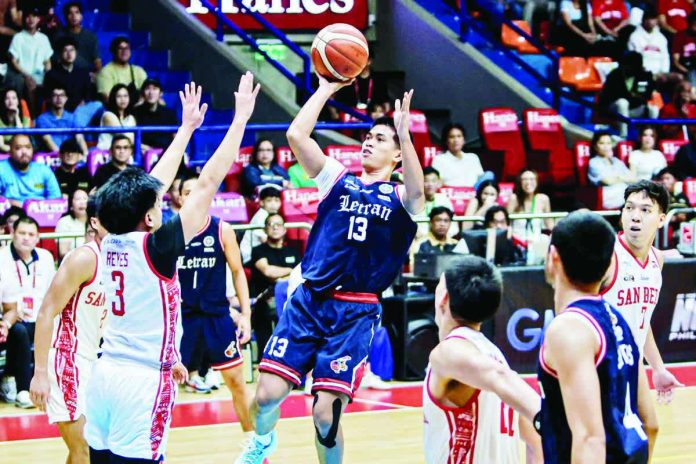 sports_Manalili_copy_resized_compressed Jonathan Manalili spearheaded Colegio de San Juan de Letran Knights’ close win over rival San Beda University Red Lions. NCAA PHOTO