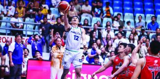Converge FiberXers guard Alec Stockton drives for a layup against Blackwater defenders. PBA PHOTO