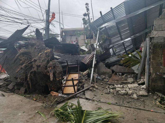 tino-damage Photo courtesy of XFM Radyo Patrol Iloilo