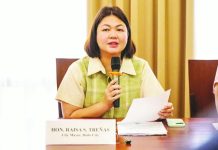 Iloilo City allows regulated sidewalk stalls to boost small entrepreneurs during holidays TREÑAS