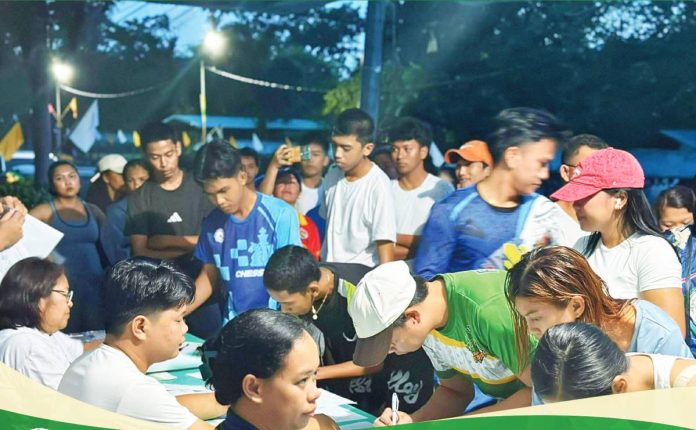 Various local partners, stakeholders, and Capisonon residents actively participated in the “Sugarush: Run for Diabetes Awareness” on November 14 in Pontevedra, Capiz, in celebration of World Diabetes Day. CPHO PHOTO