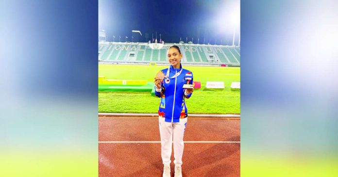 Bacolodnon runner Bernalyn Bejoy, who won the bronze medal in the women’s 800-meter run at the Southeast Asian Games in Bangkok, Thailand. PH ATHLETICS TRACK AND FIELD ASSOCIATION 