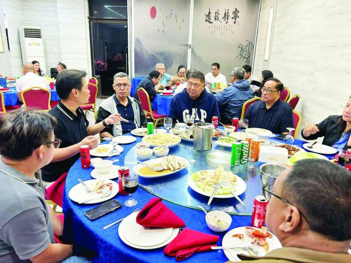 DPWH Undersecretary for Special Concerns Charles Calima Jr. led a dinner meeting on December 4 with DPWH officials, Bacolod City officials, Mayor Greg Gasataya, and Cong. Alfredo Abelardo Benitez to discuss progress and preparations for the launch of Oplan Kontra Baha. CONG. ALBEE BENITEZ FB PHOTO