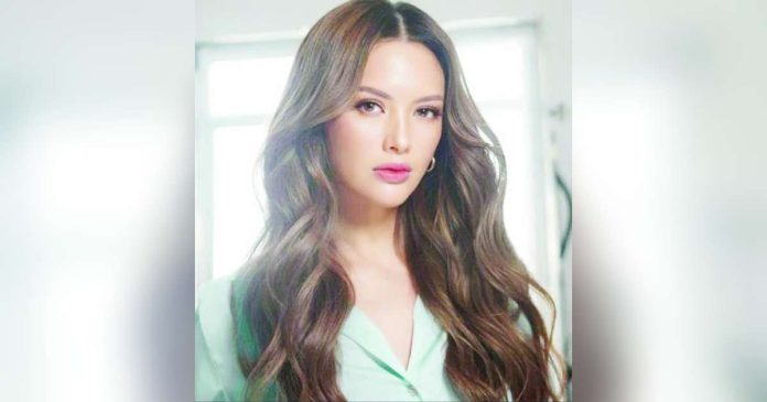 ELLEN ADARNA