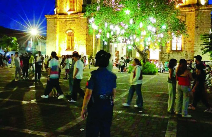 mai Christmas Eve copy_compressed All police units across Western Visayas implemented intensified security operations ahead of and during Christmas Eve. Measures included increased police visibility in churches, public terminals, and commercial areas, among others. ICPO PHOTO
