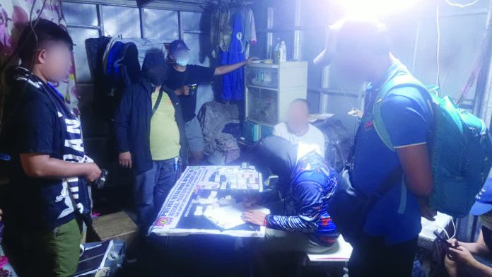 senior_citizen_arrested_resized_compressed The 62-year-old alias “Tatang Nilo” yielded around 210 grams of suspected shabu in a buy-bust operation in Barangay Villa Anita, City Proper, Iloilo City on Thursday, December 11, 2025. RPDEU-6 PHOTO