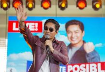Stories of hardwork and perseverance highlight the Toyota Tamaraw Roadshow at Marilao Coco Martin waves to Marileños as he arrives at Toyota Marilao, Bulacan, Inc.