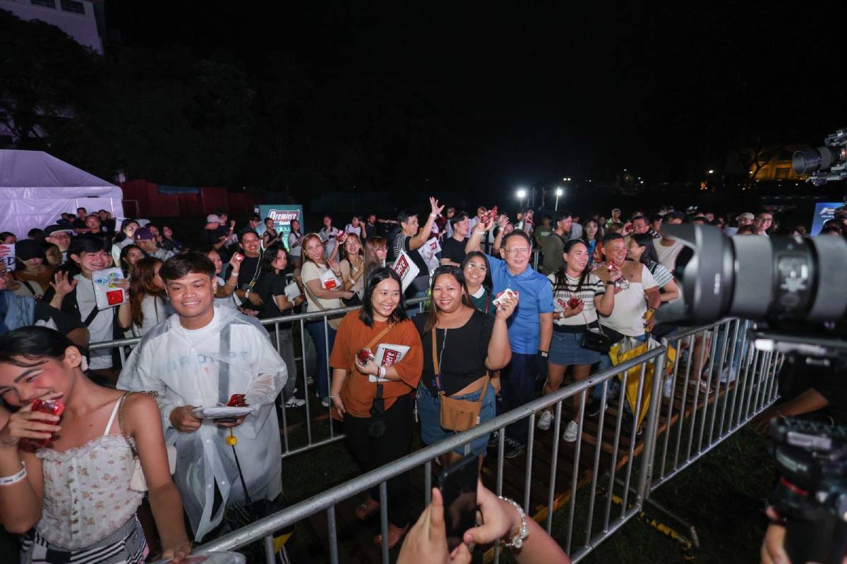 A huge crowd braved the rain at the UP Sunken Garden to witness the Protected & Proud Concert, a night dedicated to promoting reproductive health awareness.