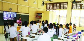 The P105.7-billion Public-Private Partnership for School Infrastructure Project Phase III is seen to lower the average class size from 50 to 39 students, “creating more conducive learning environments.” AJ PALCULLO/PN
