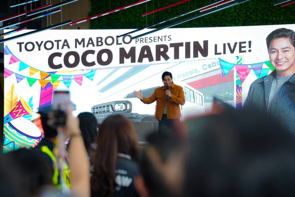 Coco Martin meets with the customers of Toyota Mabolo and fields questions about the Tamaraw from the Cebu media.