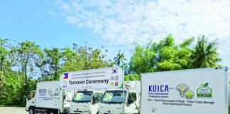 Four freezer vans were lined up at the Aklan Agricultural and Aquatic Development and Fisheries Training Center in Barangay Nalook, Kalibo, and were turned over to farmers during the groundbreaking ceremony of the VEHCSA Project, which aims to strengthen post-harvest support and modernize agriculture in the province. RADYO TODO AKLAN 88.5 FM 