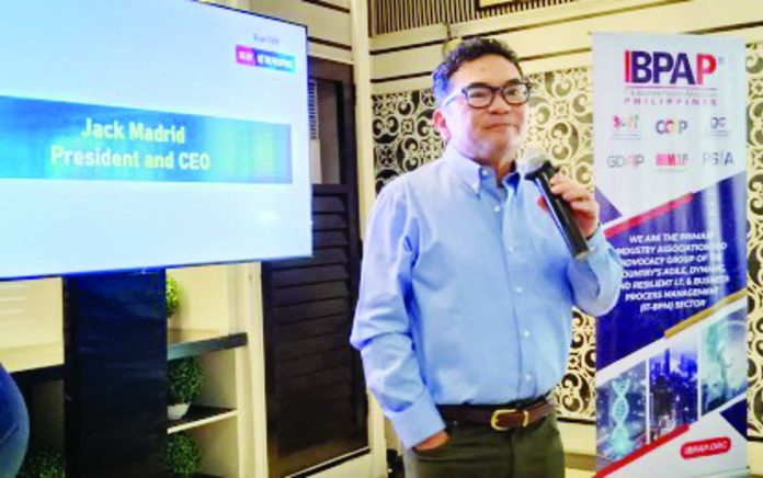 IT_growth_copy_resized_compressed Information Technology and Business Process Association of the Philippines president and chief executive officer Jack Madrid expressed optimism for the sustained expansion of the industry this 2026, noting the 5 percent growth in revenues in 2025. PNA PHOTO BY JOANN VILLANUEVA