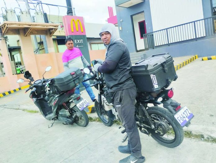 LTO_scraps_resized_compressed The Land Transportation Office has stopped collecting the P100 registration fee previously imposed on each top box or saddle bag installed on motorcycles, reducing the financial burden on riders, particularly delivery drivers and other workers who use their vehicles to earn a living. PN PHOTO