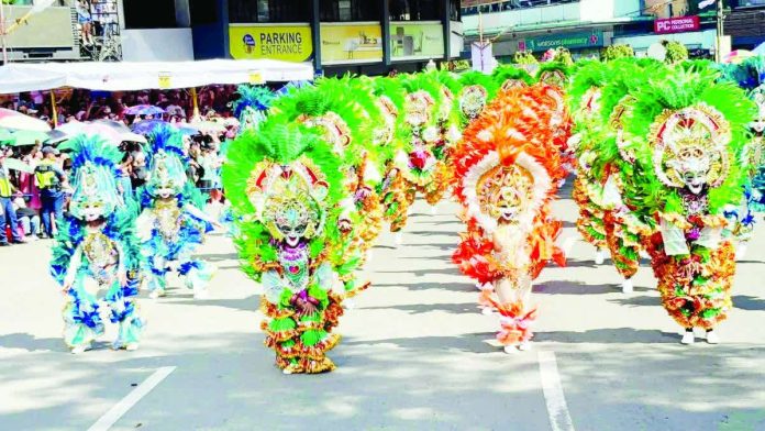 MassKara_dancers_copy_resized_compressed Barangay Tangub’s MassKara dancers that performed in the Sinulog Festival 2026 street parade in Cebu City on January 18, will also perform at the 2026 Cathay International Chinese New Year Night Parade in Hong Kong on February 15-20. iFM BACOLOD 943 FB PHOTO