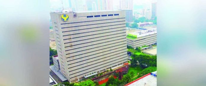 Data from the Bangko Sentral ng Pilipinas showed that nonperforming loans (NPL), or debts overdue by at least 90 days and at risk of default, accounted for 3.32 percent of the industry’s total lending book in November 2025. PHOTO COURTESY OF GMA INTEGRATED NEWS
