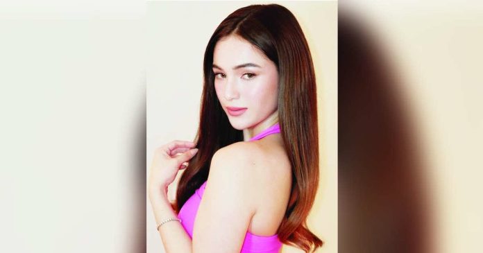 barbie imperial copy_superimposed_compressed Barbie Imperial. @msbarbieimperial/Instagram