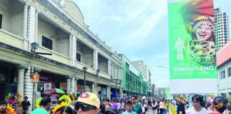 BACK TO THE HEART OF DINAGYANG. Locals and tourists pack the historic Calle Real in Iloilo City as they celebrate the final day of the Dinagyang Festival on Sunday, January 25, 2026. Following strong public clamor, the Iloilo Festivals Foundation Inc. announced that the Ati tribes competition will return to its traditional Calle Real route next year. The downtown stretch, long regarded as the heart of Dinagyang, drew dense foot traffic throughout the day, underscoring public preference for the festival’s original setting. Organizers said the 2027 edition will restore the full Dinagyang experience that generations of Ilonggos have come to expect. MAI LADIAO/PN