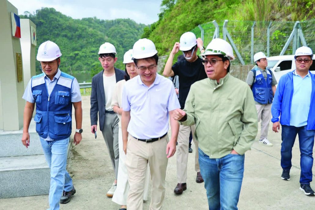 SITE VISIT. Officials and project engineers accompany South Korean Ambassador Lee Sang-Hwa in conducting a high-level inspection of the Jalaur River Multi-Purpose Project Stage II (JRMP II) in Calinog, Iloilo, as part of efforts to assess progress and reaffirm international cooperation on one of the country’s largest irrigation and water-security projects. PHOTO FROM NIA-6 FACEBOOK