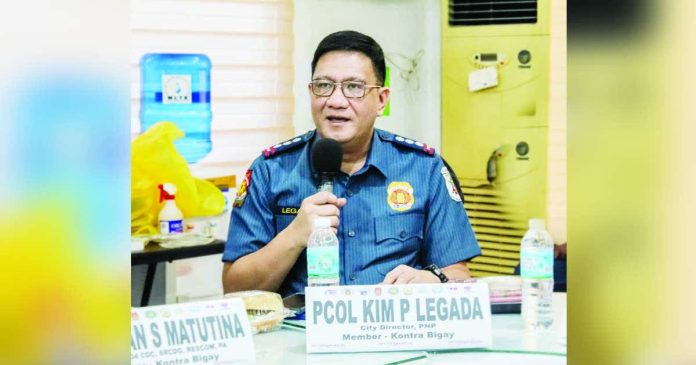 legada_superimposed_compressed The Police Regional Office 6 (PRO-6) confirmed that Colonel Kim Legada was relieved as director of the Iloilo City Police Office due to lapses in the conduct of investigation related to the death of Dueñas, Iloilo vice mayor Aimee Paz Lamasan.