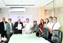 PCSO, PHILRACOM ink MOA for 2026 horse racing events The Philippine Charity Sweepstakes Office (PCSO) will extend a total of P17,250,000 to support 14 race events of the Philippine Racing Committee (PHILRACOM) this year. Photo shows PCSO General Manager Melquiades Robles (4th from left) and PHILRACOM Chairperson Aurelio De Leon (3rd from left) during the signing of a Memorandum of Agreement for horse racing events.