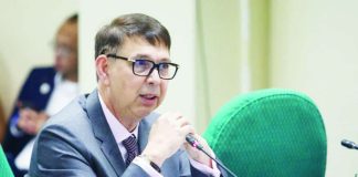 “The new ecozones will bring economic opportunities closer to Filipinos. Ibig sabihin, mas maraming trabaho ang naghihintay sa Batangas, Iloilo, at mga kalapit na lugar,” says Executive Secretary Ralph Recto.