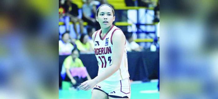 sports PVL_superimposed_compressed “Thankful ako kay Lord at nabigyan pa uli ng chance (na makalaro sa Premier Volleyball League),” Erika Deloria tells Panay News. FACEBOOK PHOTO