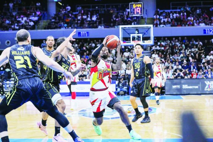 Jaymar Perez caught fire in the fourth quarter to lead San Miguel Beermen to a Game 3 win over TNT Tropang 5G in the PBA Season 50 Philippine Cup Finals. PBA PHOTO
