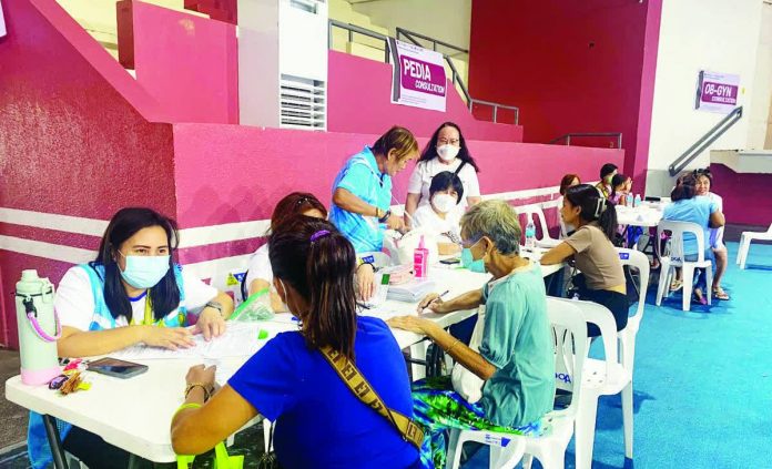 Antique_med_mission_copy_resized_compressed Medical professionals attended to patients during the opening day of the four-day free Medical, Dental and Surgical Mission at Binirayan Gymnasium in San Jose, Antique on February 16. The outreach, led by the Antique Provincial Health Office in partnership with UP medical groups, offers consultations, X-ray services, dental procedures, and surgical operations until February 19. PROVINCE OF ANTIQUE PHOTO